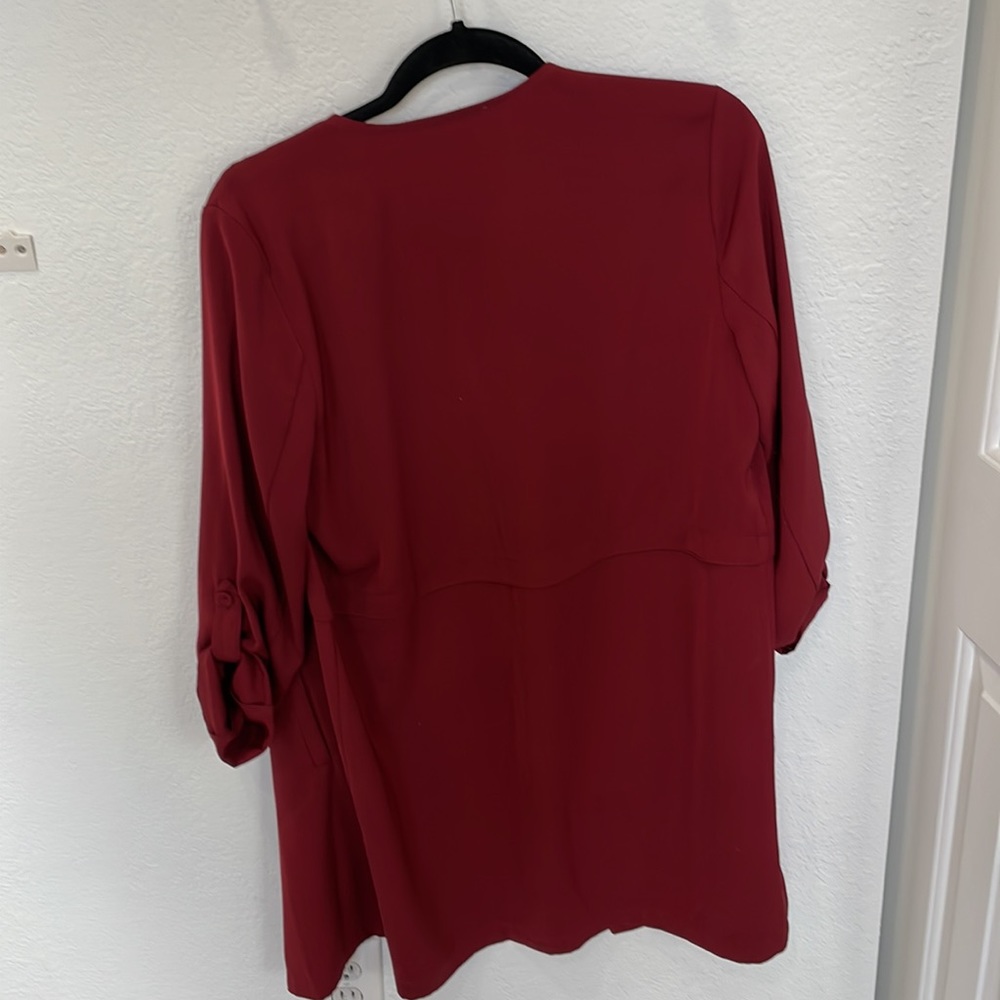Red shacket - Picture 3 of 3